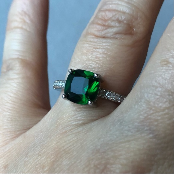Emerald Colour Square Cut with Cubic Zirconia ~ Stainless Steel ~ Brand New - Picture 12 of 12